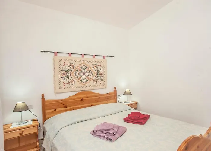 Vista Mare 아파트 사로크